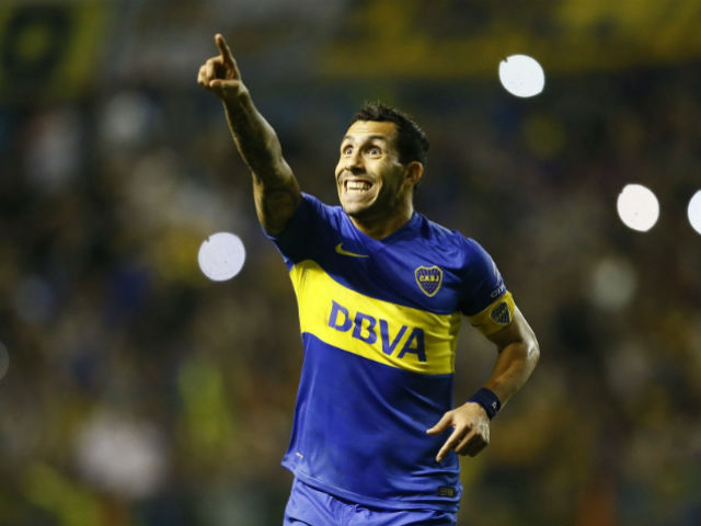 Bóng đá - Tevez: 4 phút nổi loạn, ghi siêu phẩm rồi chửi trọng tài