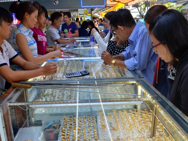 Kinh doanh - Có ít nhất 600 cơ sở bán vàng không đạt hàm lượng tiêu chuẩn