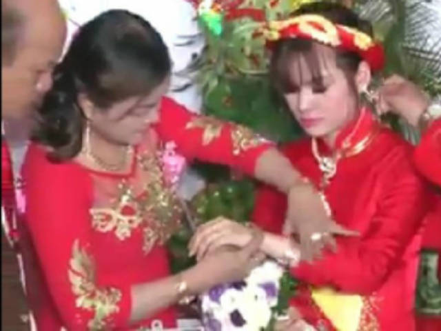 Cô dâu Quảng Nam lên tiếng về của hồi môn 11 tỷ