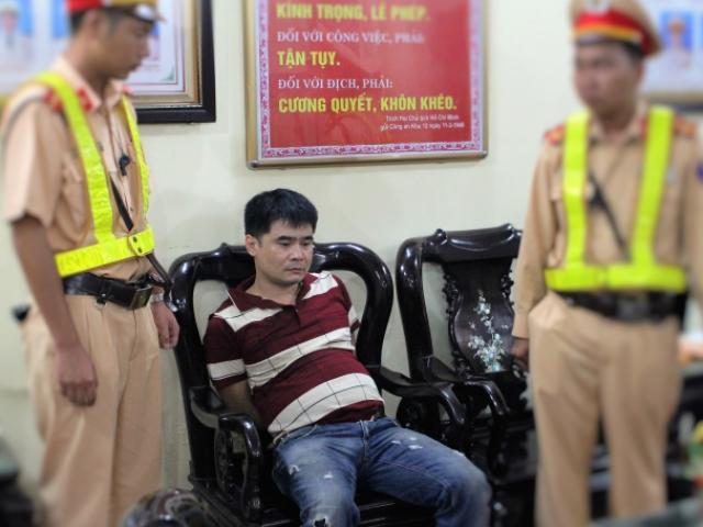 Pháp luật - CSGT Bắc Giang bắt ma túy khi đang "bắn" tốc độ