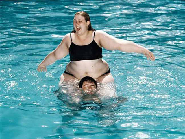 Tranh vui - Cuộc đời "nở hoa" hay cuộc sống bế tắc?