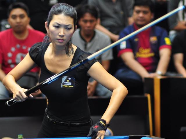 Thể thao - Mỹ nhân vạn người mê: Nữ cơ thủ bi-a như siêu mẫu