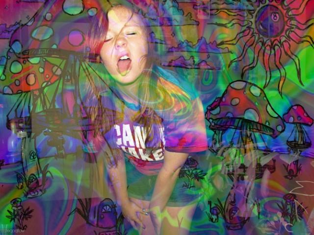 Tin tức trong ngày - “Bùa lưỡi” chứa ma túy bủa vây trường học, đầu độc giới trẻ