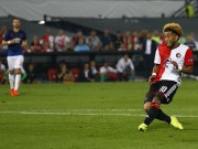 Bóng đá - Tranh cãi: MU thủng lưới oan trước Feyenoord?