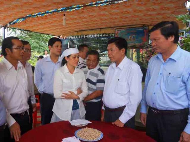 Pháp luật - Sử dụng 5 trái nổ, cán bộ QLTT vẫn bị đánh tử vong