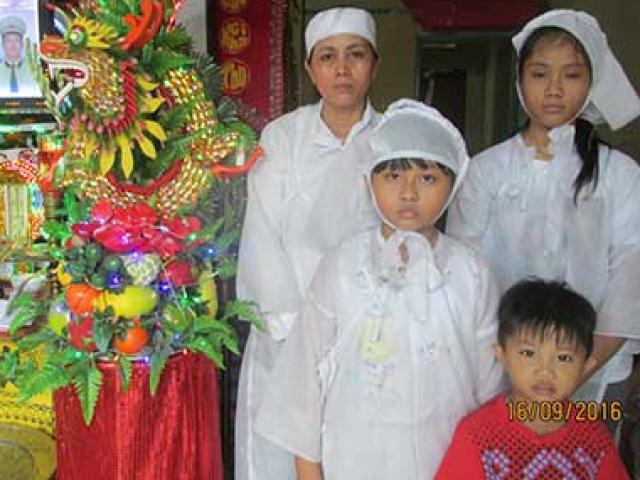 Tin tức trong ngày - Kiến nghị danh hiệu người có công cho cán bộ QLTT bị đánh tử vong