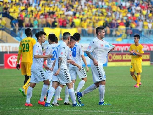 Bóng đá - Bầu Hiển nâng cúp, Hà Nội.T&T mở hội ở Hàng Đẫy