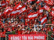 Bóng đá - V-league: CĐV Hải Phòng tràn xuống sân ăn mừng như vô địch