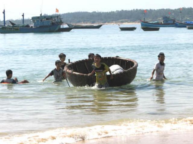 Giáo dục - du học - Đề nghị miễn học phí đối với học sinh vùng biển