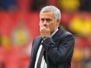 Bóng đá - MU: Mourinho &quot;bạc đãi&quot; học trò, trách móc Van Gaal