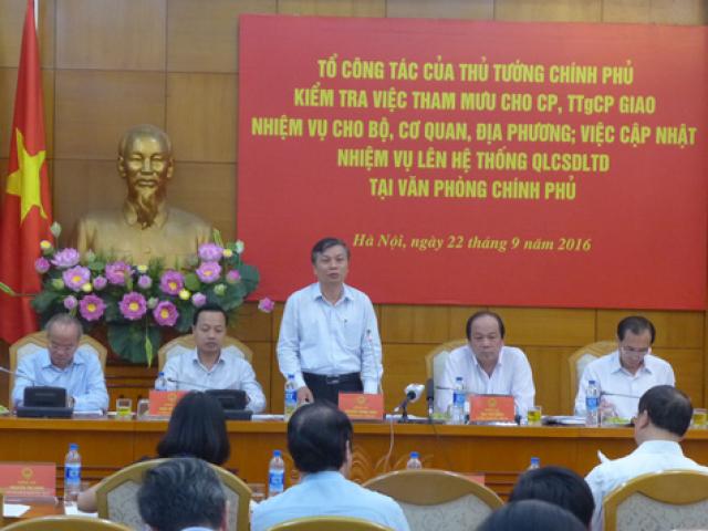 Tin tức trong ngày - Họp quá nhiều do bộ trưởng, chủ tịch tỉnh "đẩy" việc lên