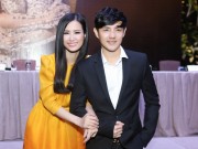 Ca nhạc - MTV - Đông Nhi và bạn trai &quot;đùn đẩy&quot; việc cưới hỏi cho nhau