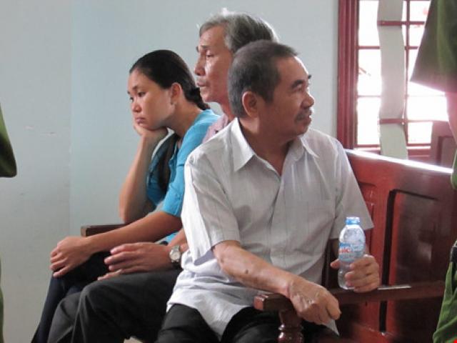 Pháp luật - Hiệu trưởng bị truy tố tham ô đổ tội cho thuộc cấp