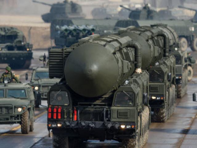 12 loại vũ khí đáng sợ nhất của quân đội Nga