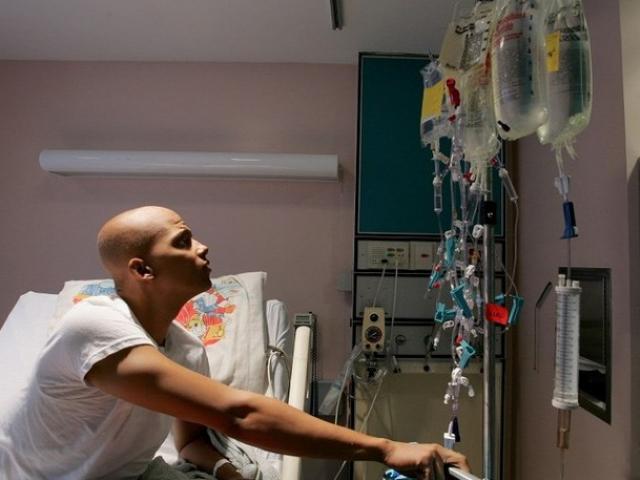 Sức khỏe đời sống - Nhiều cách chữa ung thư khiến bệnh nhân chết oan