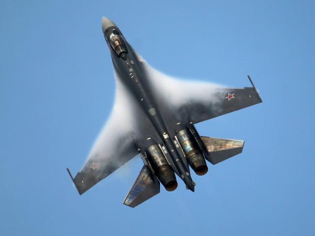 Su-35, T-50 Nga khiến “chim ưng” F-16 Mỹ thành đồ bỏ đi