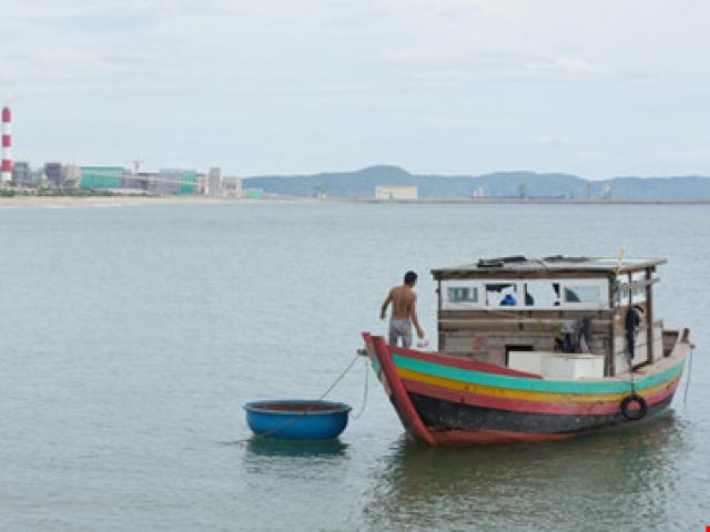 Tin tức trong ngày - Hàng trăm ngư dân nộp đơn kiện Formosa Hà Tĩnh