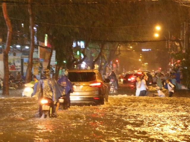 Tin tức trong ngày - Nơi nào ngập nặng nhất Sài Gòn, chiều qua?