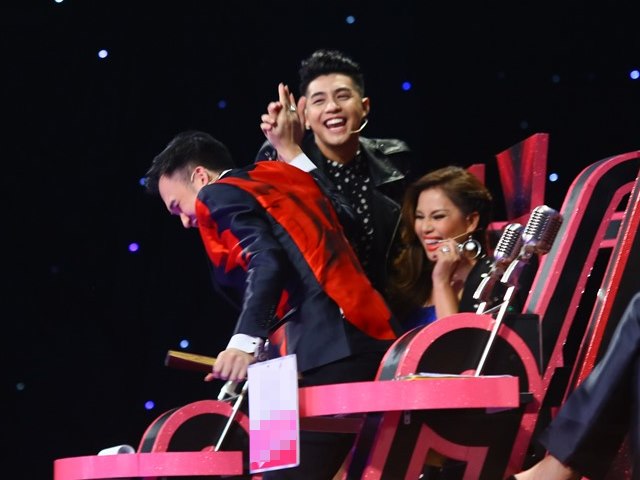 Ca nhạc - MTV - Dương Triệu Vũ: "Noo Phước Thịnh đẹp trai nhất Việt Nam"