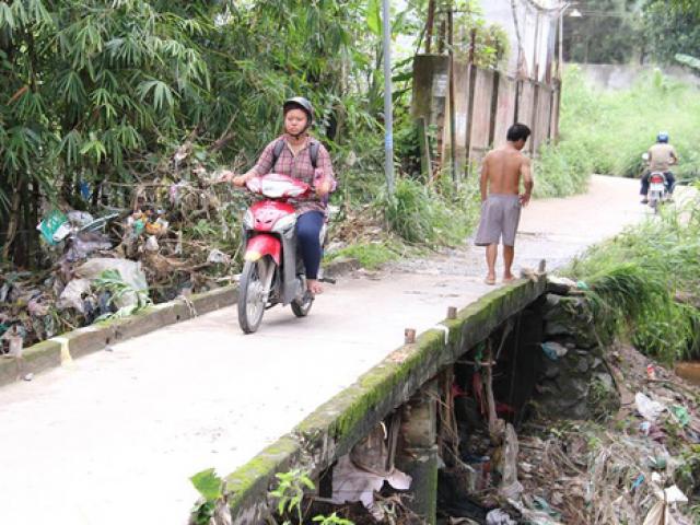 Tin tức trong ngày - Mưa lớn cuốn trôi một thanh niên ở TP Biên Hòa