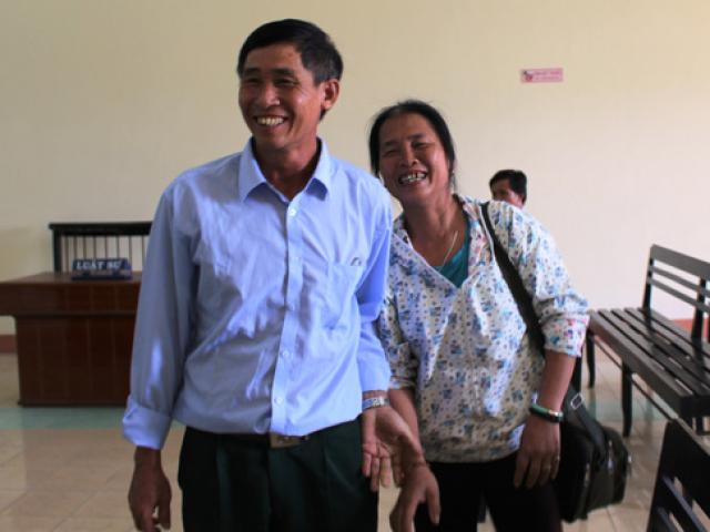 Pháp luật - Buộc nhận lại thầy giáo từng bị quy tội “cưỡng dâm”