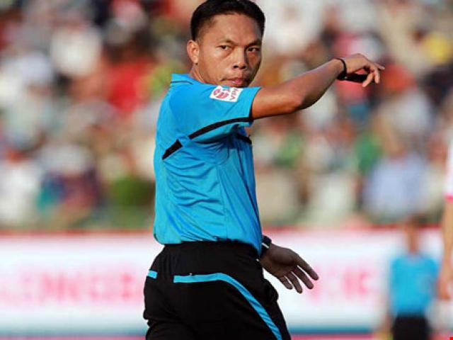 Bóng đá - Còi vàng thiếu tuổi