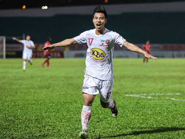 Bóng đá - SAO nội hay nhất V16 V-League: Khi Văn Thanh lu mờ Công Phượng