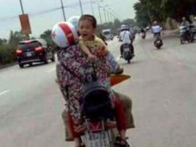 Tin tức trong ngày - Sự thật tấm hình "bé trai bị bắt cóc ở Hà Nội"