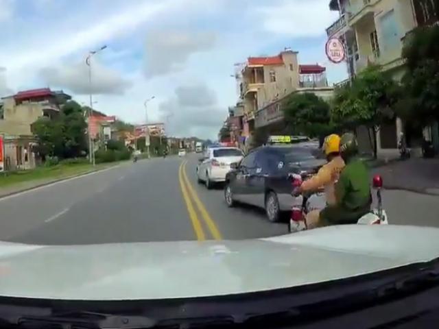 Tin tức trong ngày - CA thông tin về clip CSGT đuổi xe taxi như phim “Fast and furious”