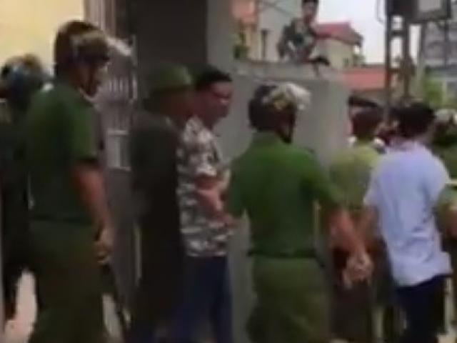 Tin tức trong ngày - Thực hư vụ cả làng vây 2 thanh niên vì nghi bắt cóc trẻ