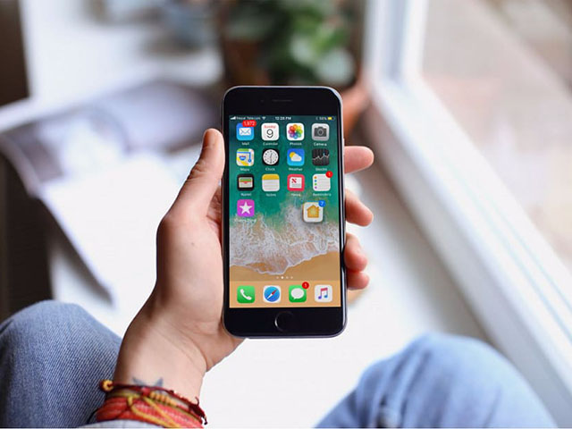 Công nghệ thông tin - Thủ thuật iOS 11: Di chuyển, sắp xếp nhiều biểu tượng ứng dụng cùng lúc