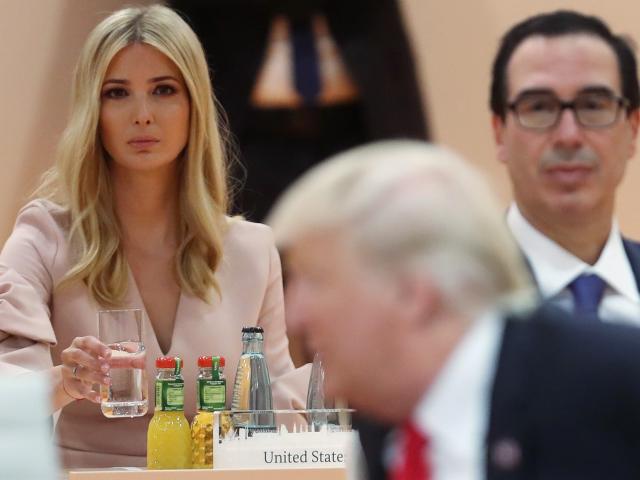 Thế giới - Ông Trump nói gì việc ái nữ Ivanka ngồi ghế lãnh đạo G20?