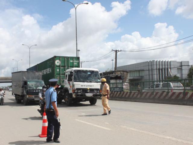 Tài chính - Bất động sản - Rắc rối vay mua xe thế chấp: Ngân hàng Nhà nước nói gì?