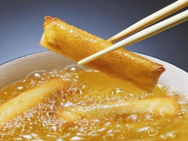 Sức khỏe đời sống - Sử dụng lại dầu ăn gây hại cho sức khỏe thế nào?