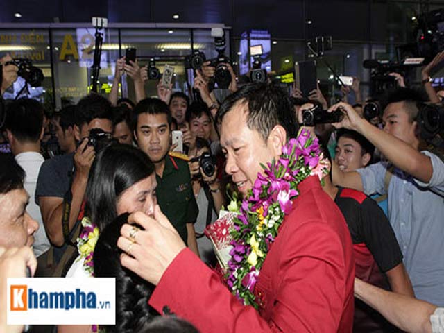 Thể thao - SEA Games: Trông người hùng Hoàng Xuân Vinh "cứu" bắn súng VN