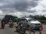 Tin tức trong ngày - Tông xe liên hoàn trên cao tốc, nhiều người gào khóc