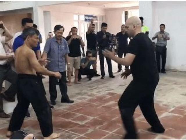 Thể thao - Vì sao cao thủ Vịnh Xuân chỉ đấu với đối thủ cao tuổi, thấp bé?