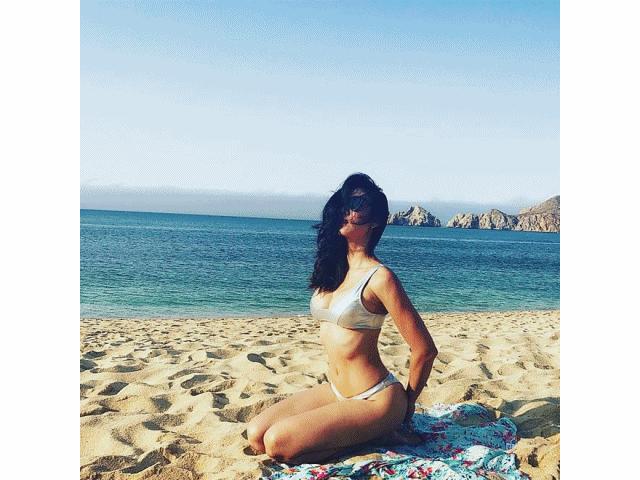 Người mẫu - Hoa hậu - Kiều nữ "Mỹ nhân kế" trần tình vụ mặc bikini bé xíu và quá mỏng, bị chê phản cảm