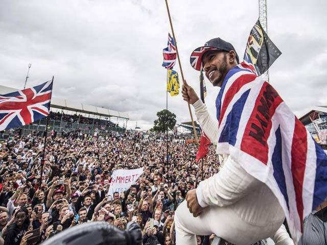 Thể thao - Đua xe F1: "Ronaldo" làng F1 và cái tôi quá lớn