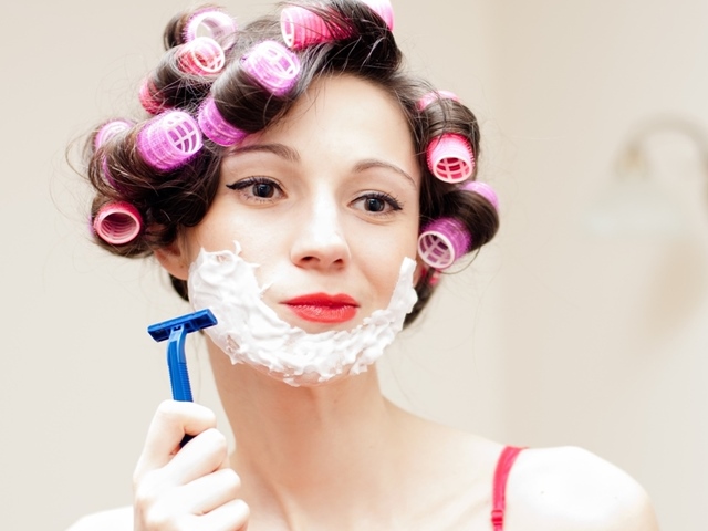 Bí quyết làm đẹp - Giờ đây các quý cô đã có thêm một lý do nữa để cạo mặt