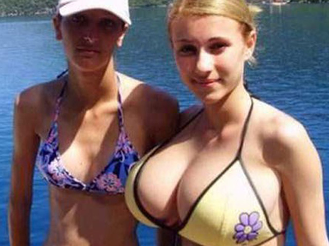 Tranh vui - Ối giời! "Kẻ ăn không hết, người lần chẳng ra"