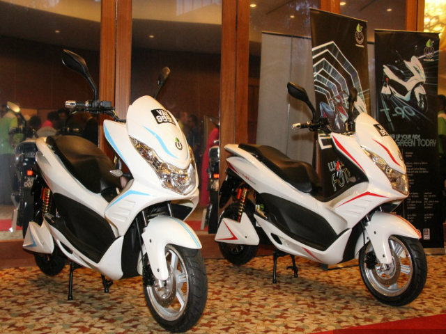 Thế giới xe - Ngắm xe ga điện 2017 Treeletrik T-90 giá 55,6 triệu đồng