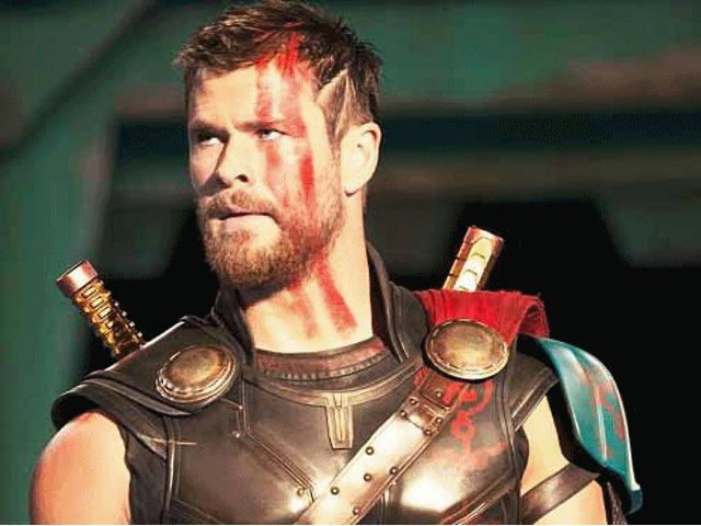 Phim - Thần Thor làm mất búa, lập team cùng Người khổng lồ xanh gây náo loạn hội chợ