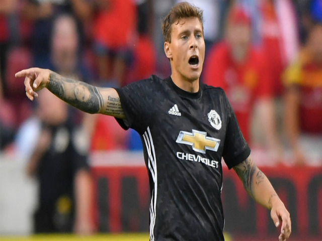 Bóng đá - “Thảm họa” Lindelof: Fan MU cười chê, báo Anh không mê nổi