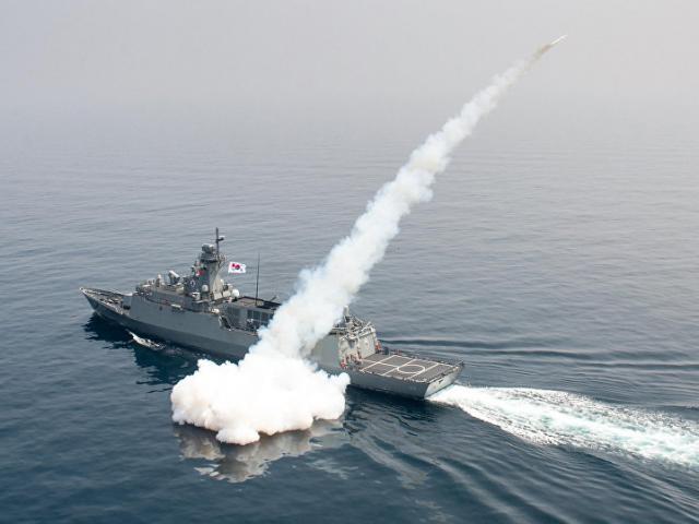 Thế giới - Đối phó Triều Tiên, HQ muốn lắp đầu đạn 1 tấn cho tên lửa