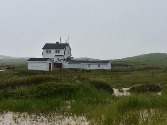 Du lịch - "Trốn đời", người phụ nữ một mình sống trên hòn đảo hẻo lánh nhất thế giới