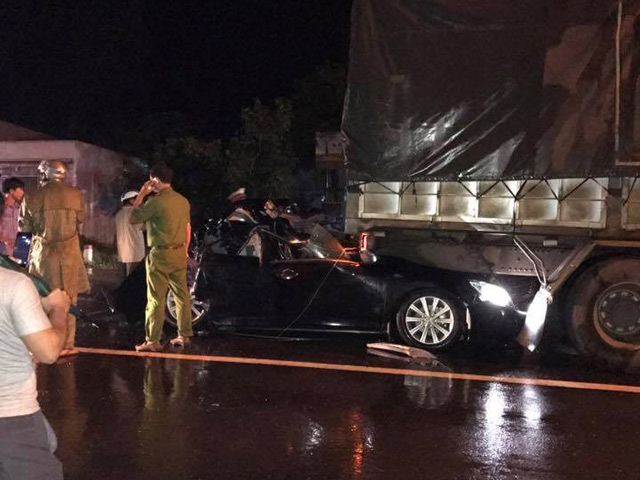 Tin tức trong ngày - Thông tin mới vụ 2 công an tử vong trên xe Camry