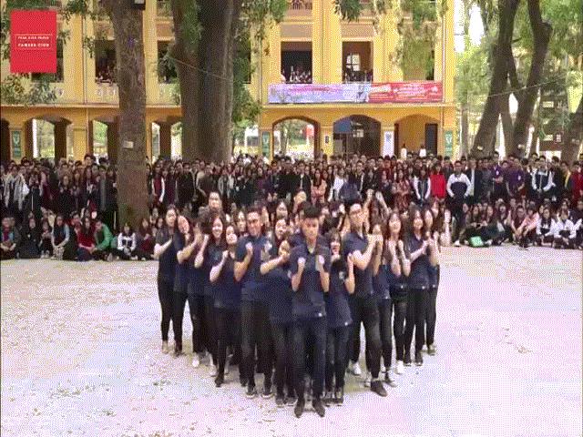 Bạn trẻ - Cuộc sống - Clip: Học sinh Hà thành nhảy dân vũ cực chất "gây bão"