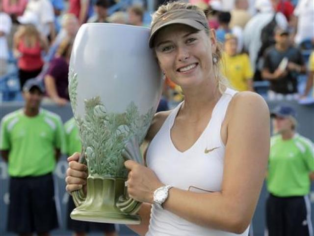 Thể thao - Sharapova nhận "quà lớn" trước thềm US Open 2017