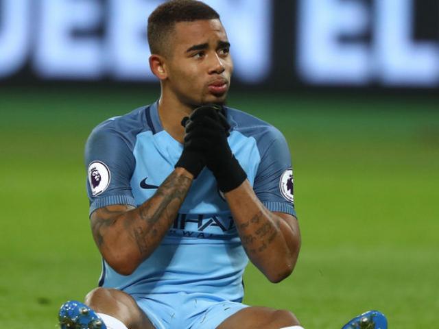 Bóng đá - Há hốc mồm nhìn "truyền nhân Rô béo" bỏ lỡ hệt Torres